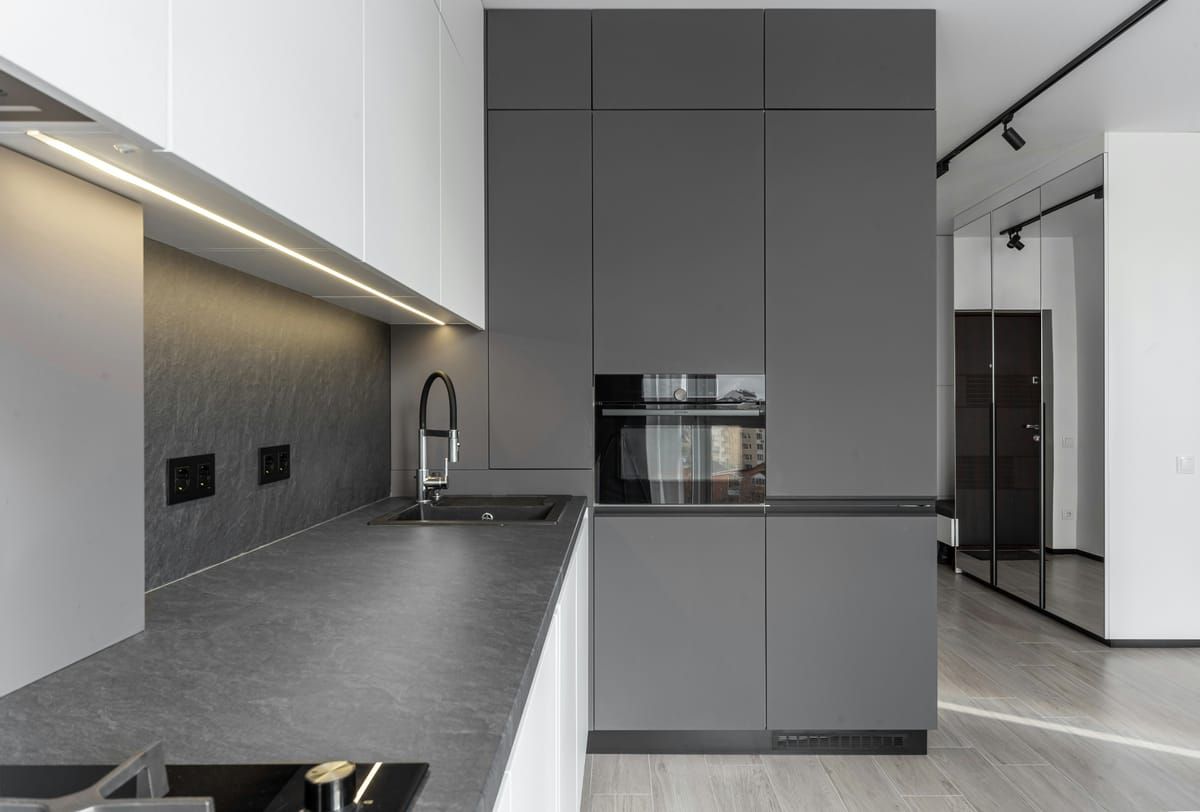 Modernin keittiön täysremontti